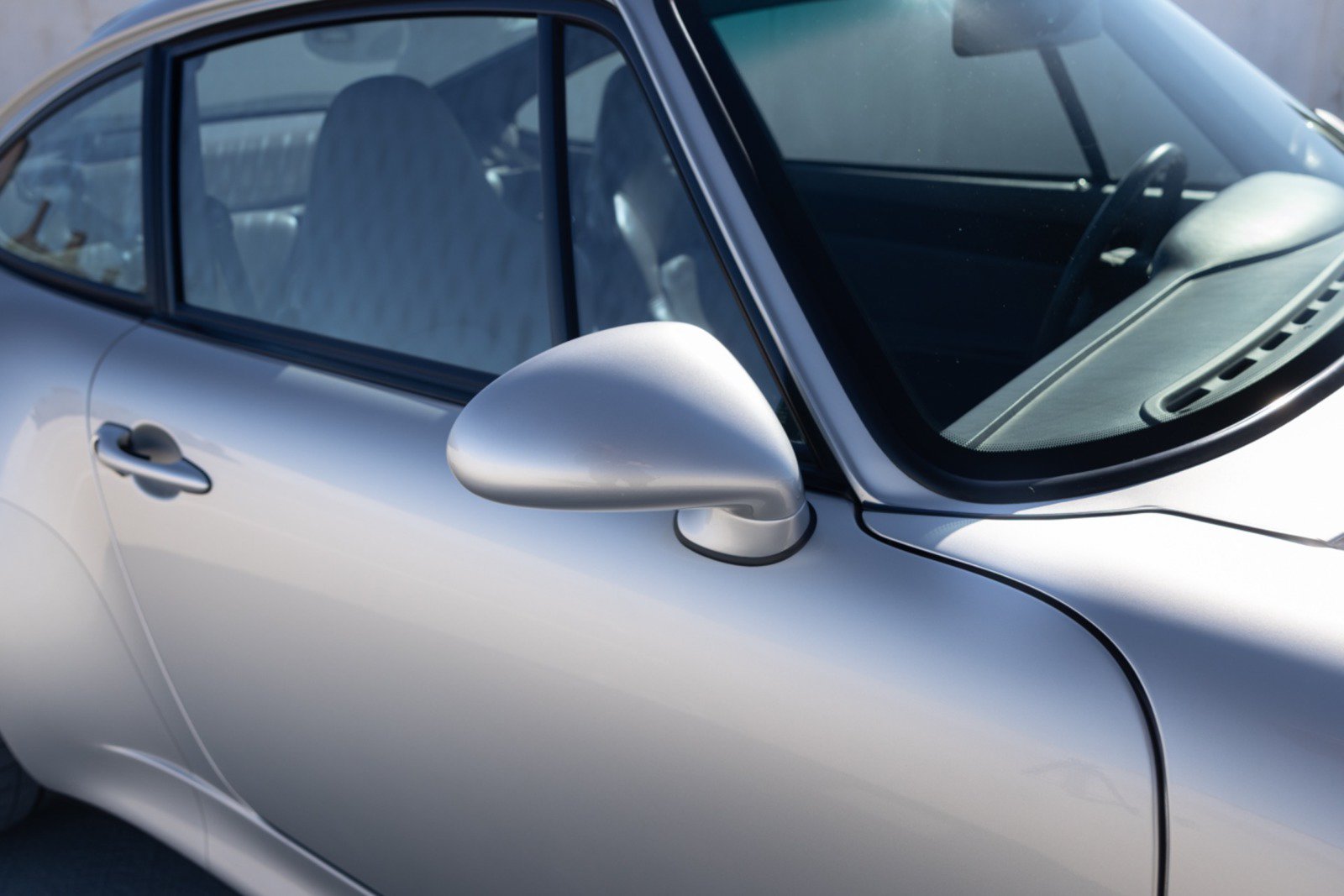 Used 1998 Porsche 911 Carrera S RWD image 21