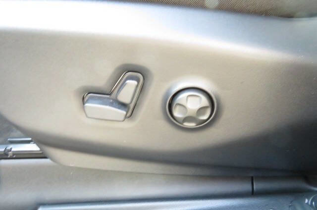 New 2026 Chrysler Pacifica Select image 18