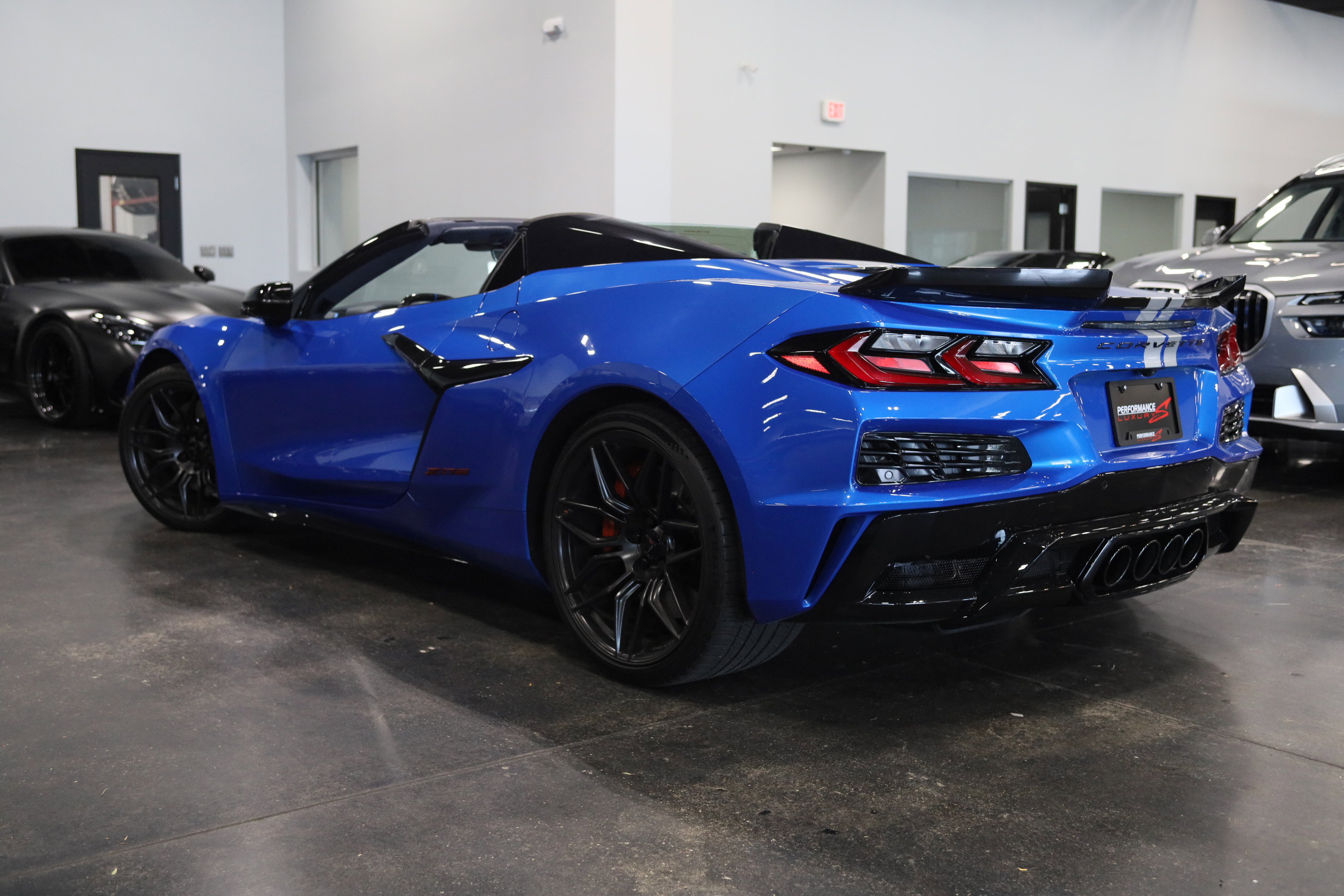 Used 2025 Chevrolet Corvette Z06 w/ Battery Protection Package RWD image 4