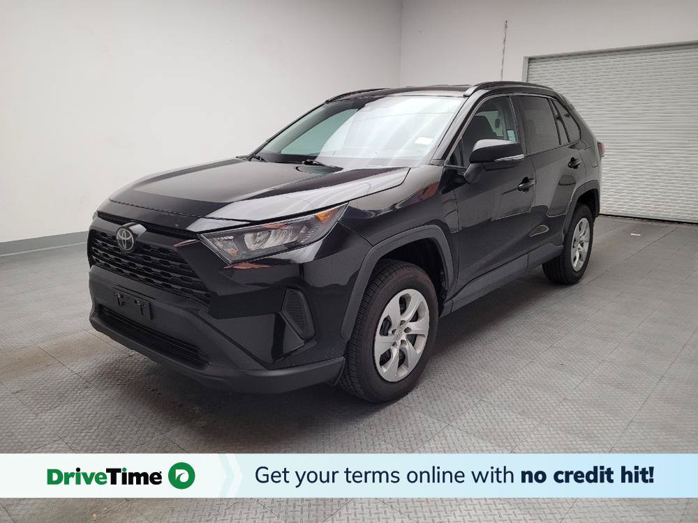 Used 2021 Toyota RAV4 LE FWD image 1