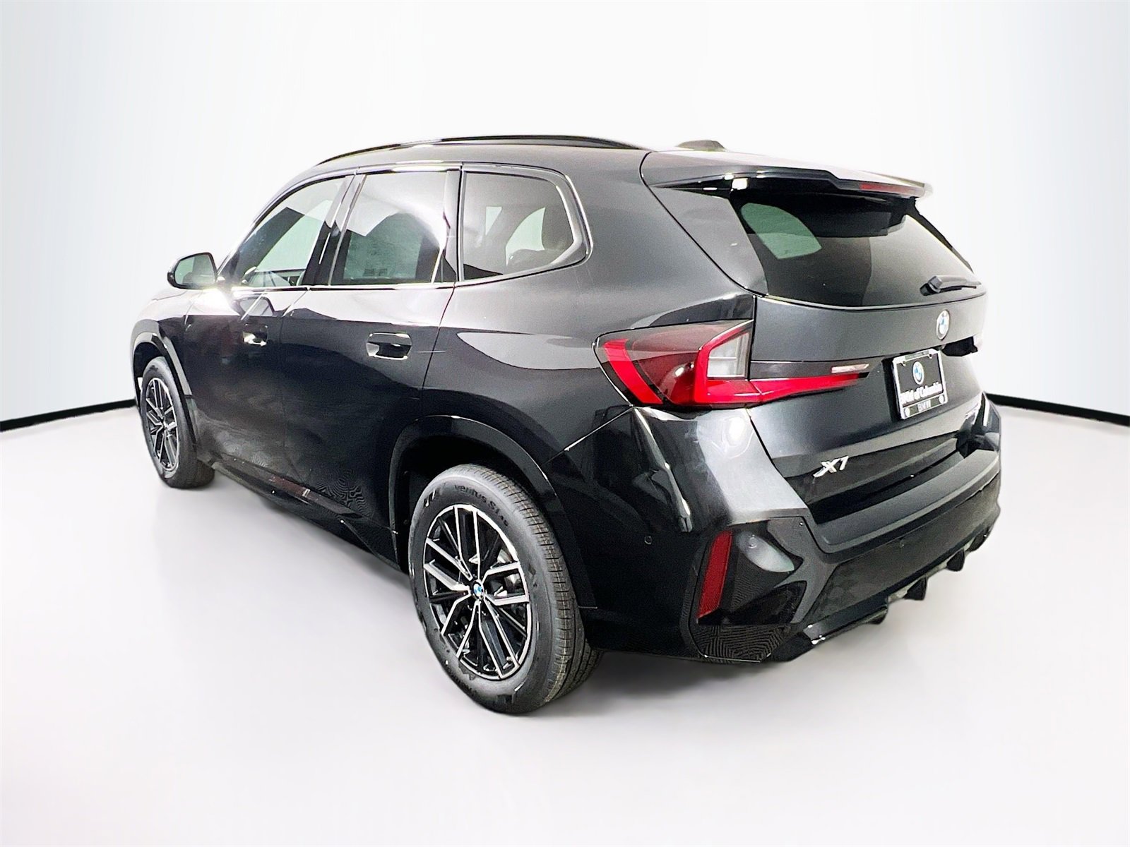 New 2025 BMW X1 xDrive28i w/ M Sport Package image 5