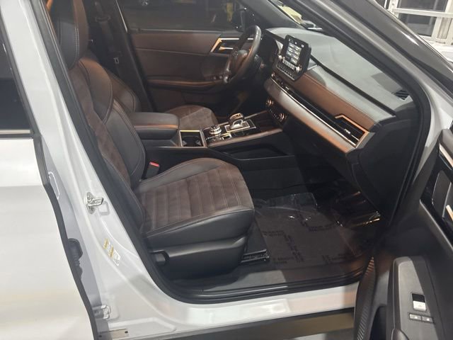 Used 2023 Mitsubishi Outlander Ralliart image 37