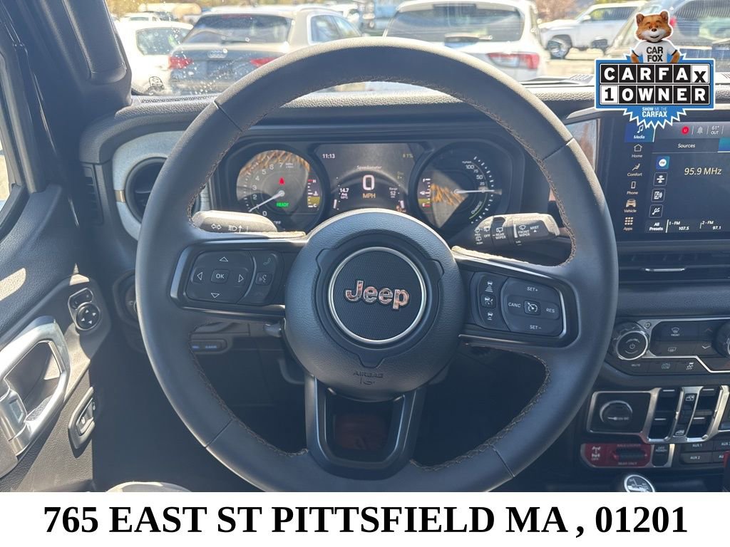 Used 2024 Jeep Wrangler Unlimited AWD/4WD image 24