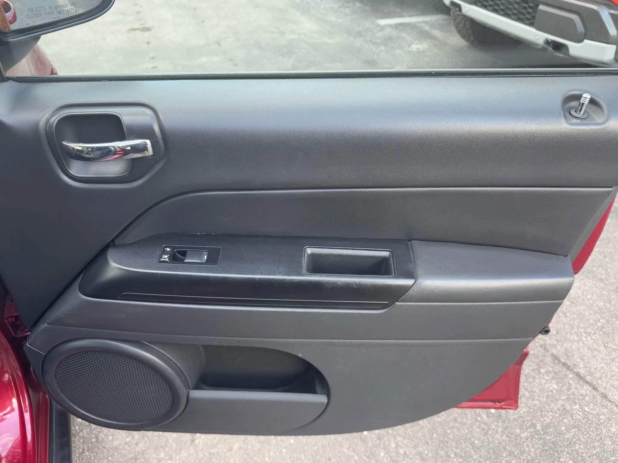 Used 2012 Jeep Compass Latitude w/ Sun/Sound Group image 28