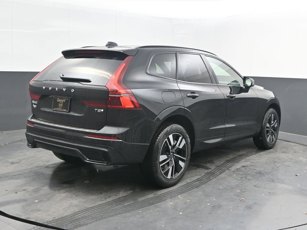 New 2026 Volvo XC60 T8 Core w/ Climate Package image 7