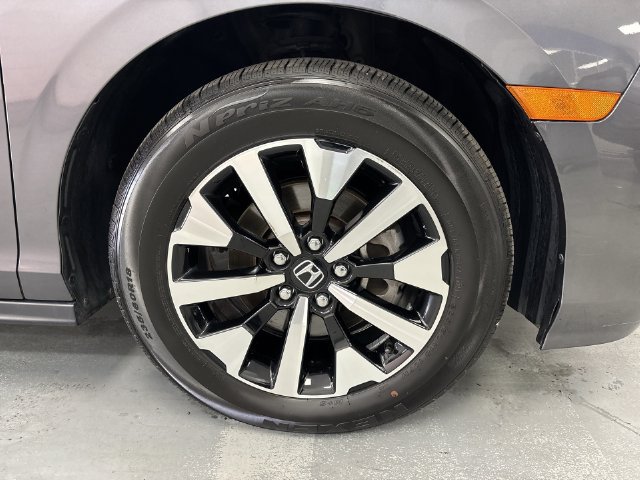 Used 2025 Honda Odyssey EX-L image 2
