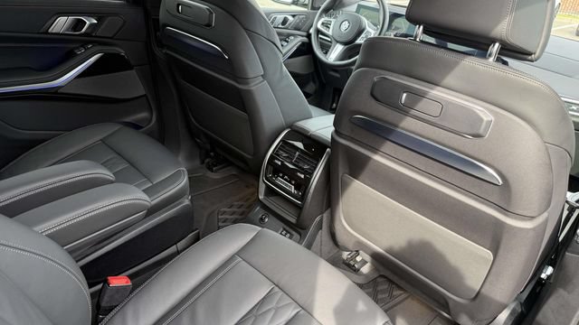 Used 2024 BMW X7 xDrive40i w/ Executive Package AWD/4WD image 59