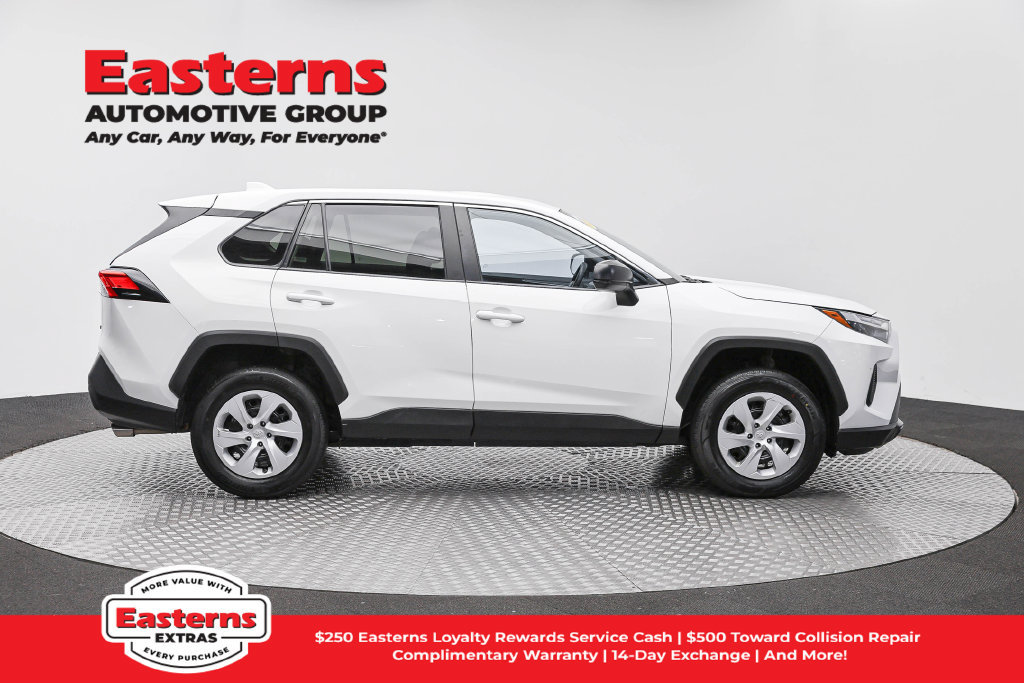 Used 2025 Toyota RAV4 LE FWD image 5