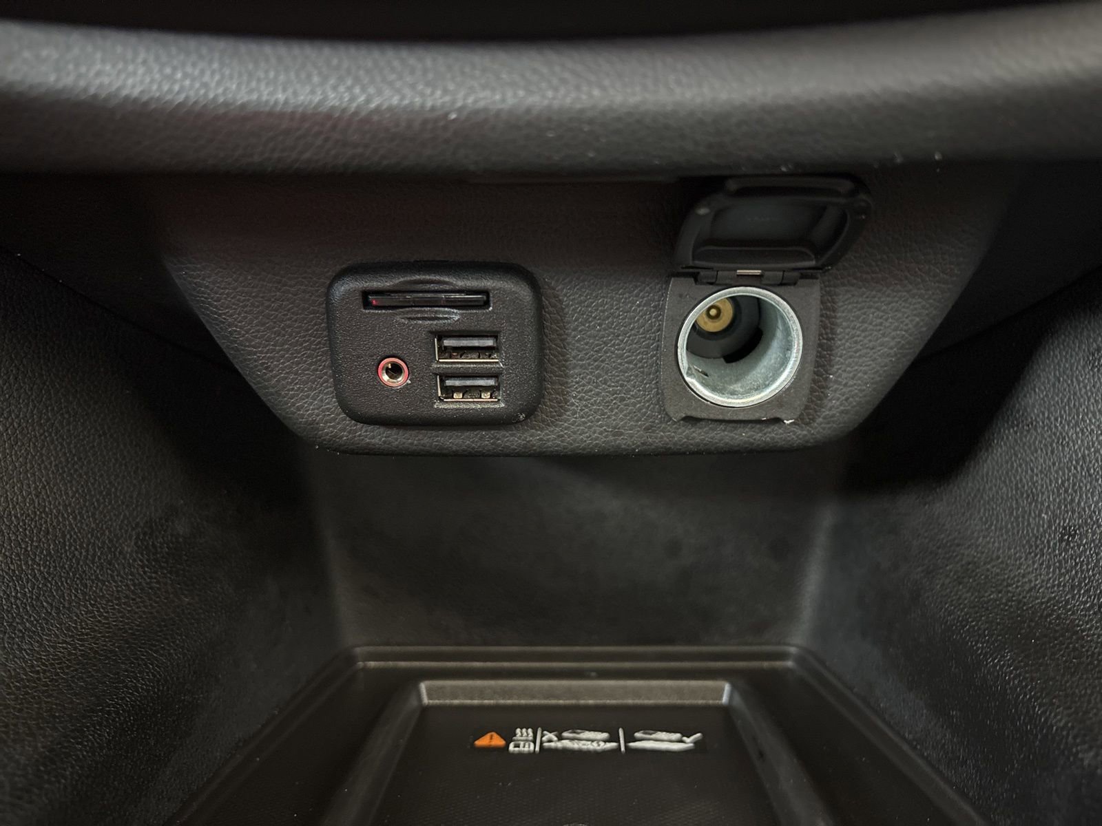 Used 2022 Chevrolet Traverse Premier w/ Redline Edition FWD image 31