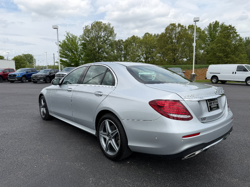 Used 2019 Mercedes-Benz E 300 4MATIC image 5