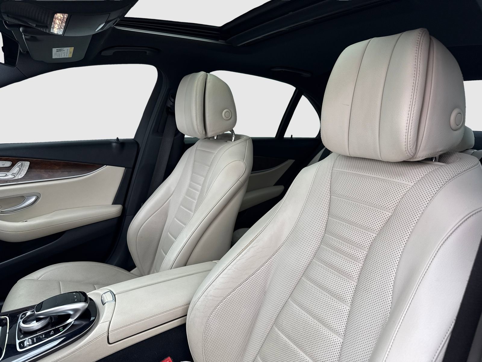 Used 2017 Mercedes-Benz E 300 image 15