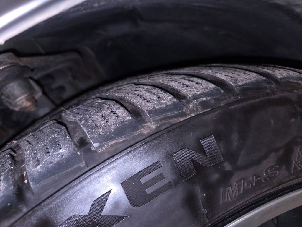 Used 2015 Dodge Challenger R/T Scat Pack w/ Scat Pack Stripe Group image 26