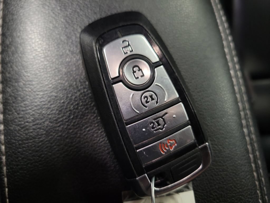 Used 2024 Ford Escape Platinum AWD/4WD image 20