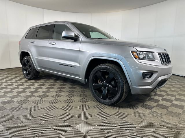 Used 2015 Jeep Grand Cherokee Altitude image 2