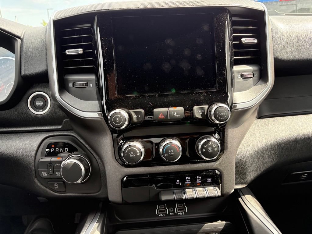 New 2026 RAM 1500 Express AWD/4WD image 17