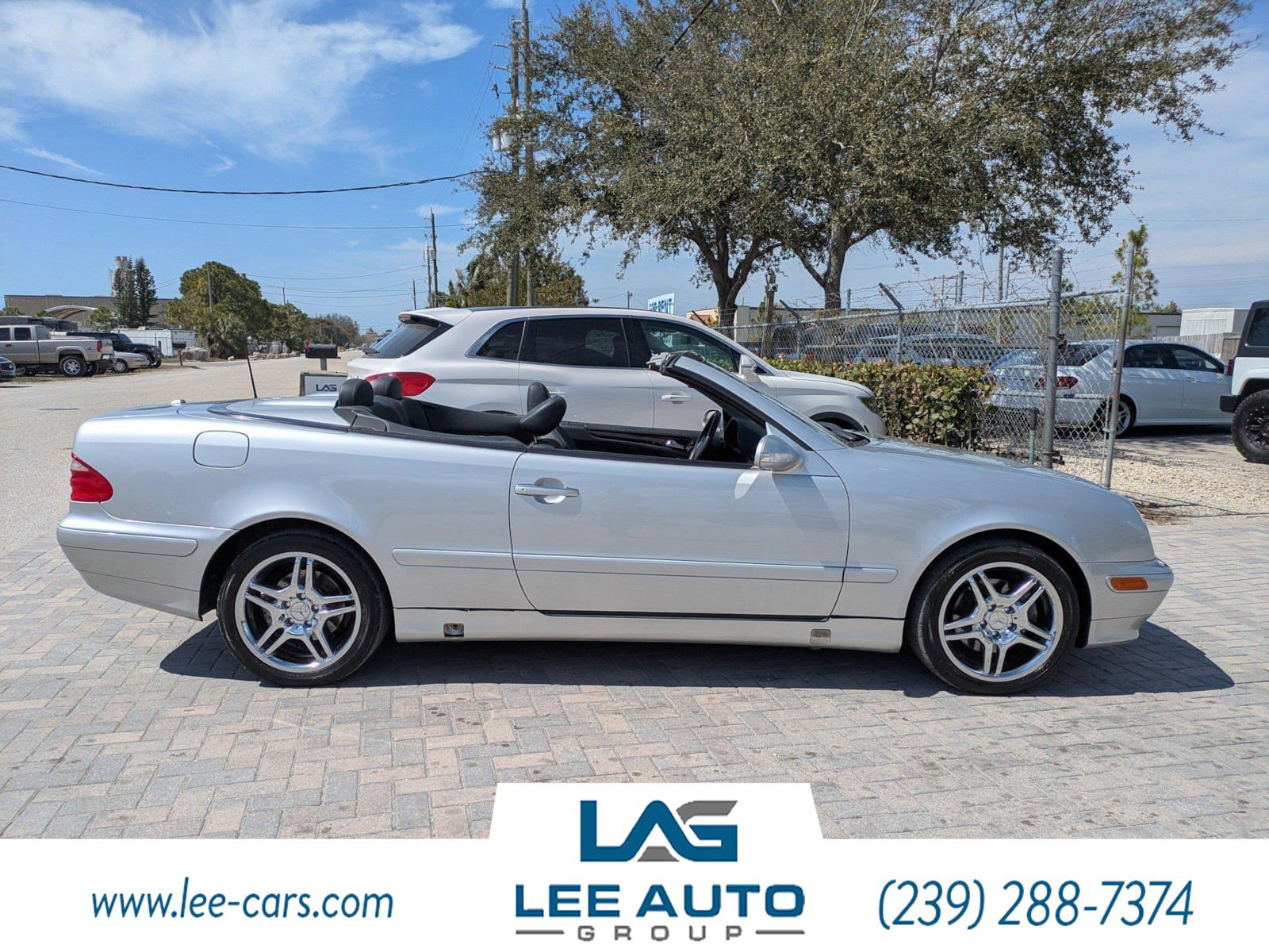 Used 2002 Mercedes-Benz CLK 320 Cabriolet image 2