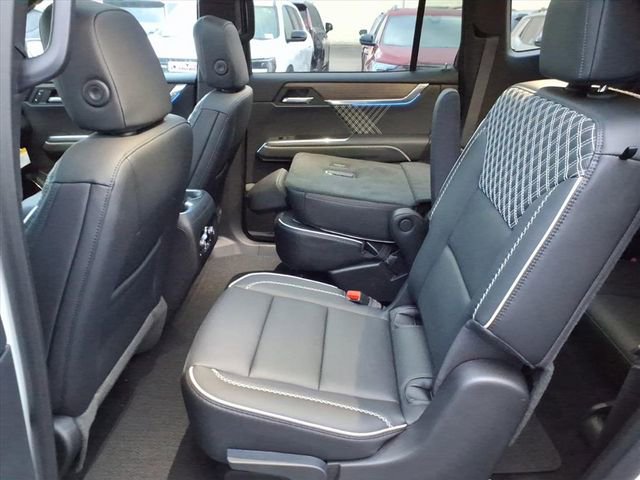New 2026 GMC Acadia Denali w/ Super Cruise Package image 7