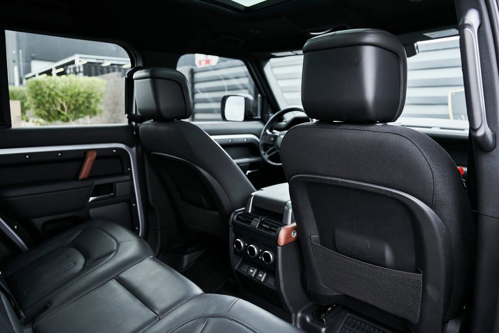 Used 2023 Land Rover Defender 110 X image 44