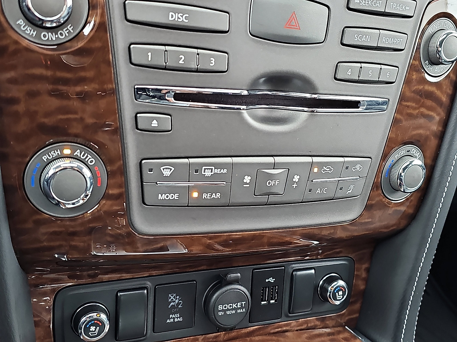 Used 2018 Nissan Armada Platinum w/ Captain Seat Package image 20