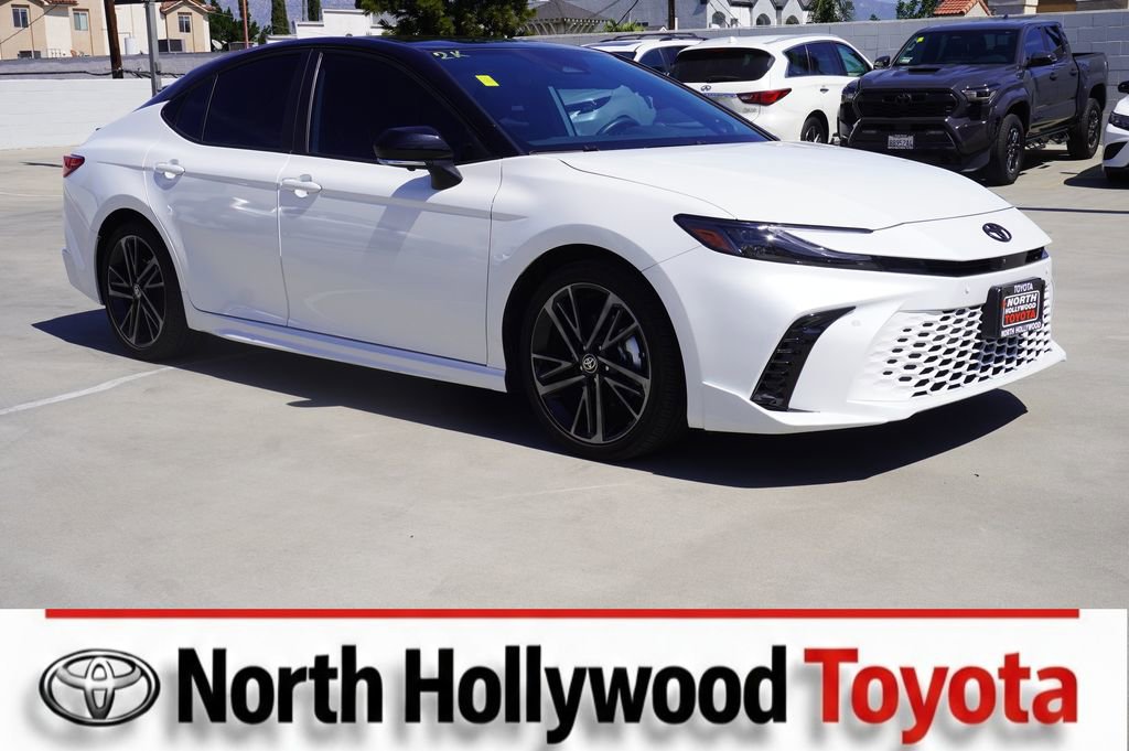 Used 2025 Toyota Camry XSE w/ Premium Plus Package image 1