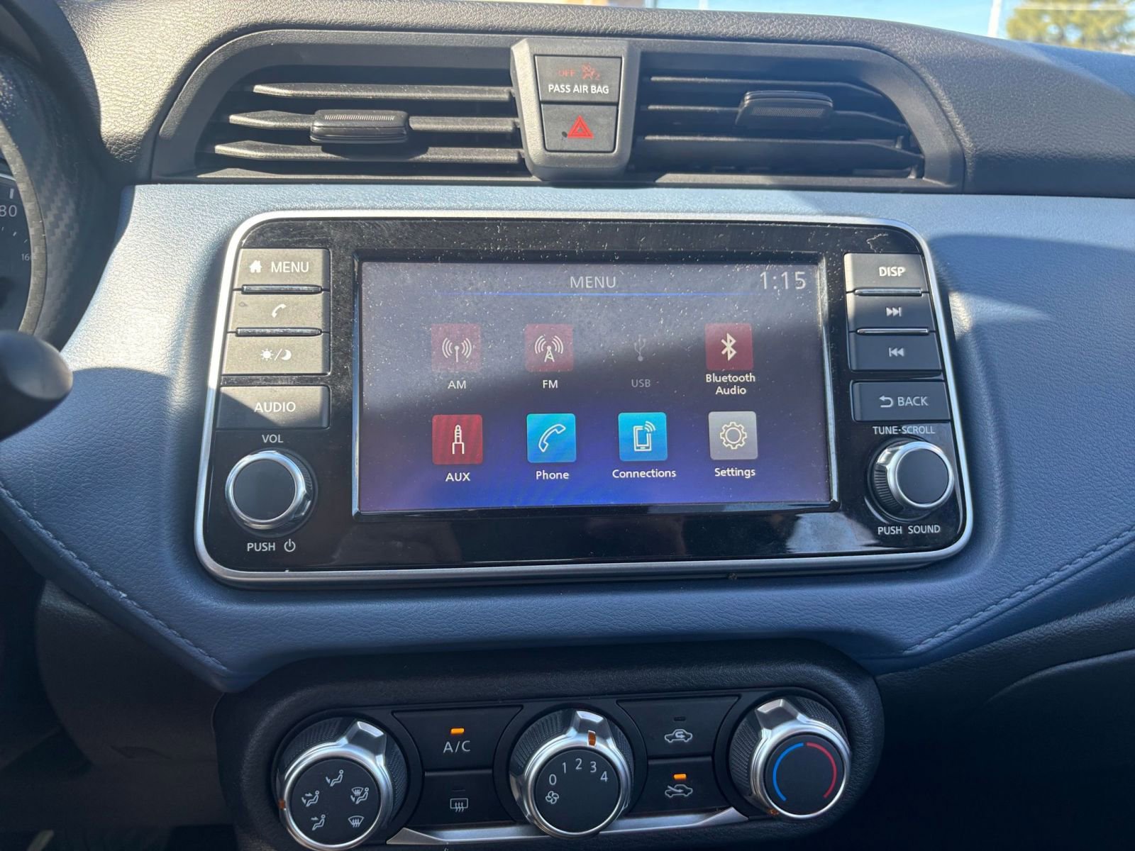 Used 2025 Nissan Versa SV image 20