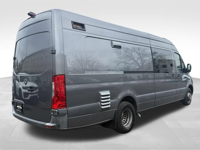 Used 2022 Mercedes-Benz Sprinter 4500 w/ Parking Package image 7
