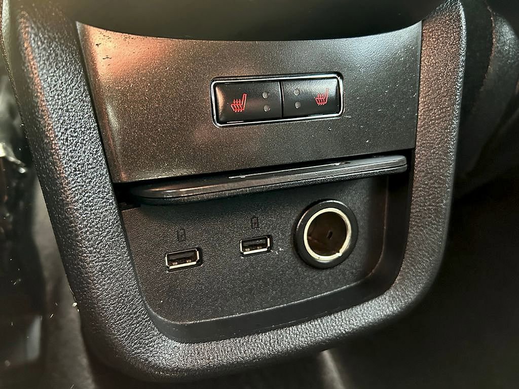 Used 2017 Lincoln MKX Select w/ Select Plus Package AWD/4WD image 19
