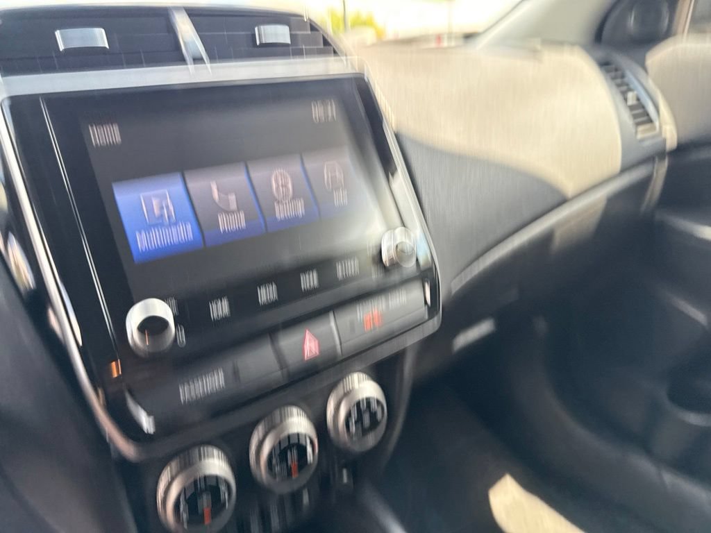 Used 2023 Mitsubishi Outlander Sport LE AWD/4WD image 28