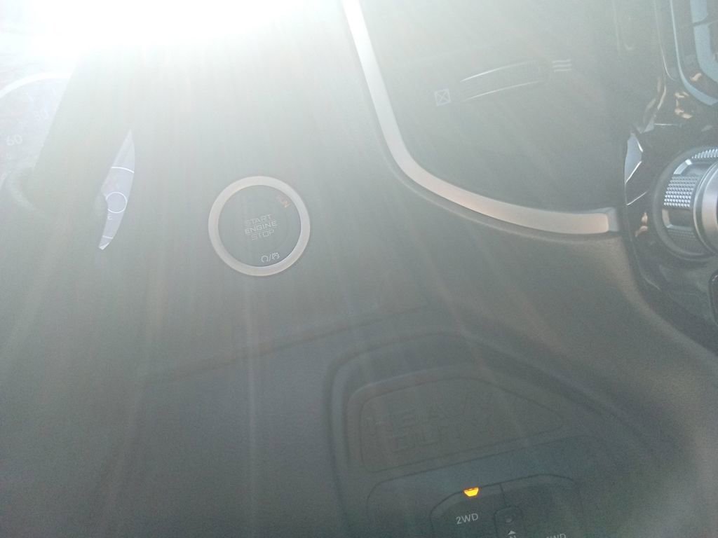 New 2026 RAM 2500 Big Horn AWD/4WD image 22