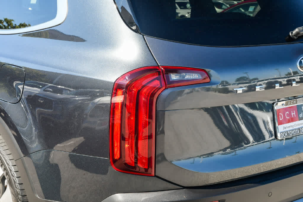 Used 2021 Kia Telluride S FWD image 6