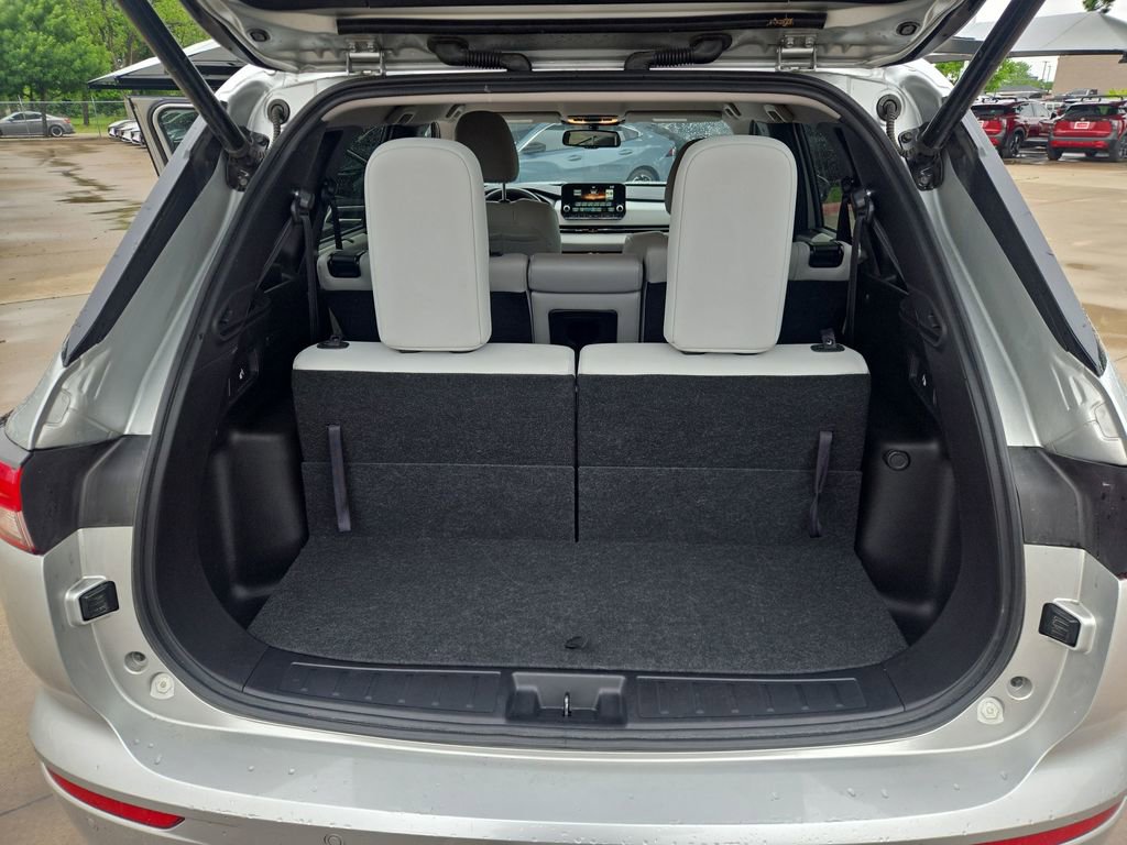 Used 2024 Mitsubishi Outlander SEL FWD image 28