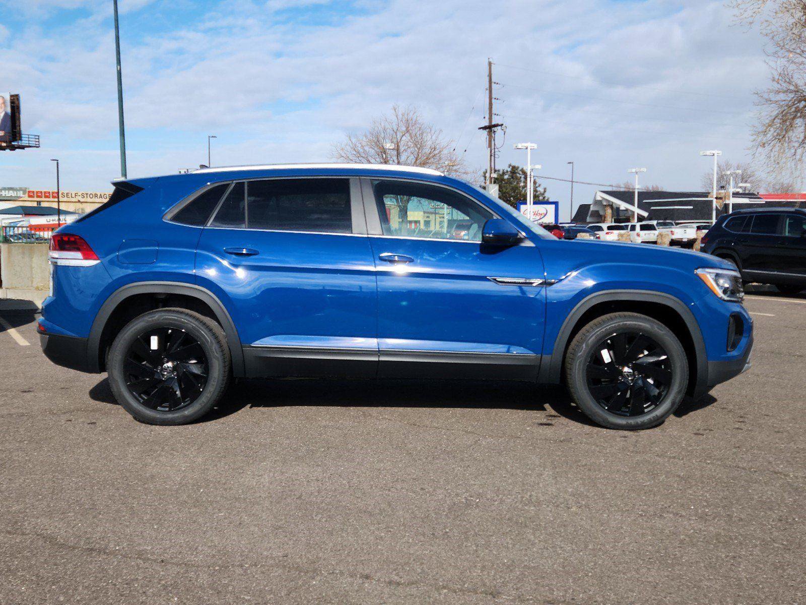 New 2025 Volkswagen Atlas Cross Sport SE image 2