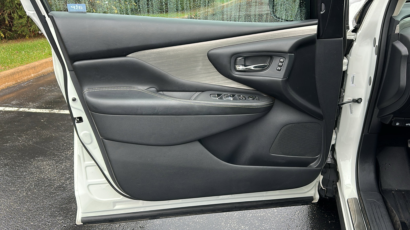 Used 2018 Nissan Murano Platinum image 15