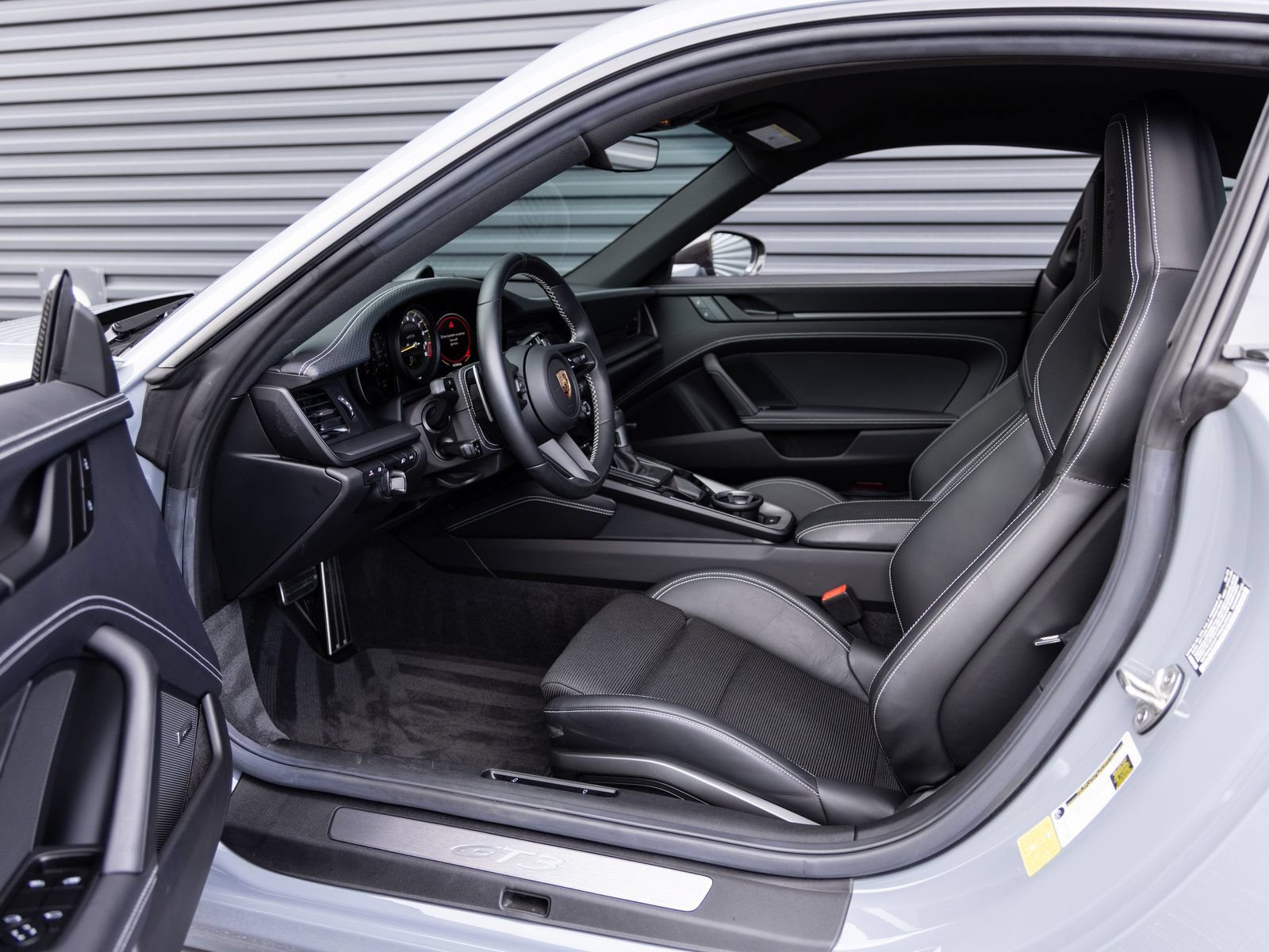 Certified 2024 Porsche 911 GT3 RWD image 24