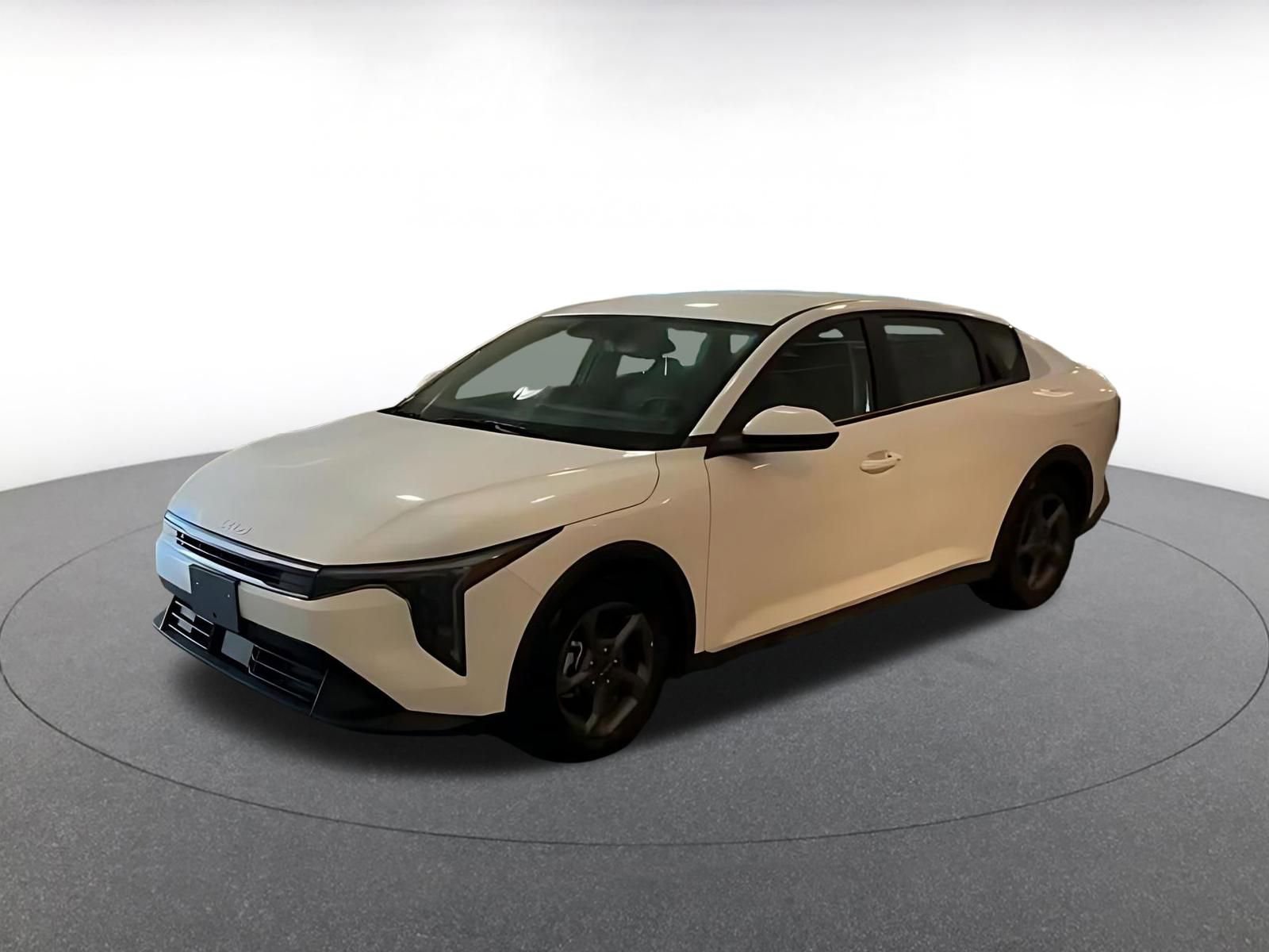 Used 2025 Kia K4 LXS image 7