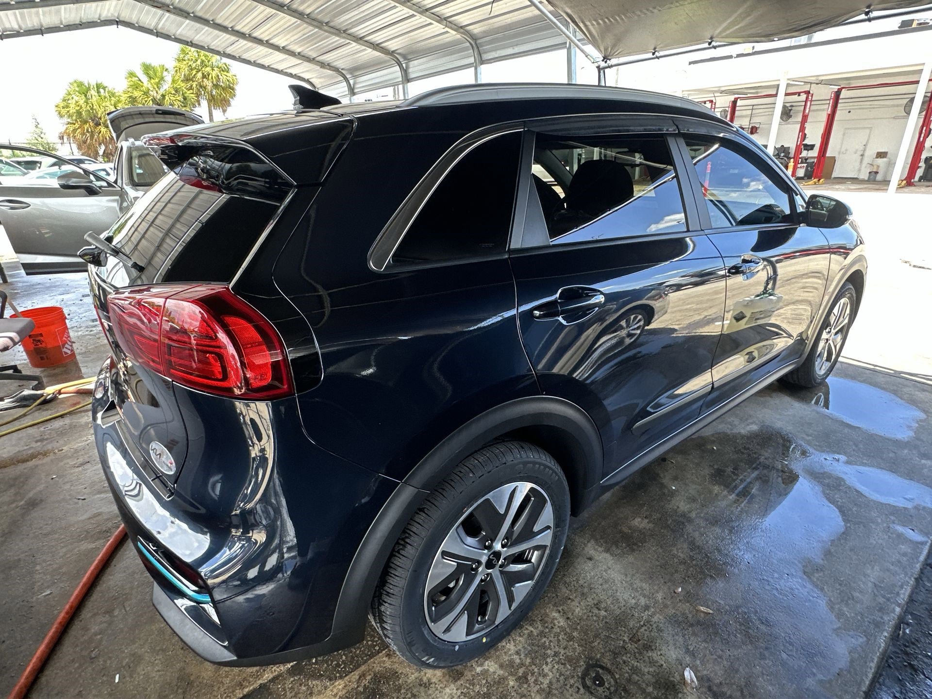 Used 2022 Kia Niro EX Premium w/ Cold Weather Package image 22