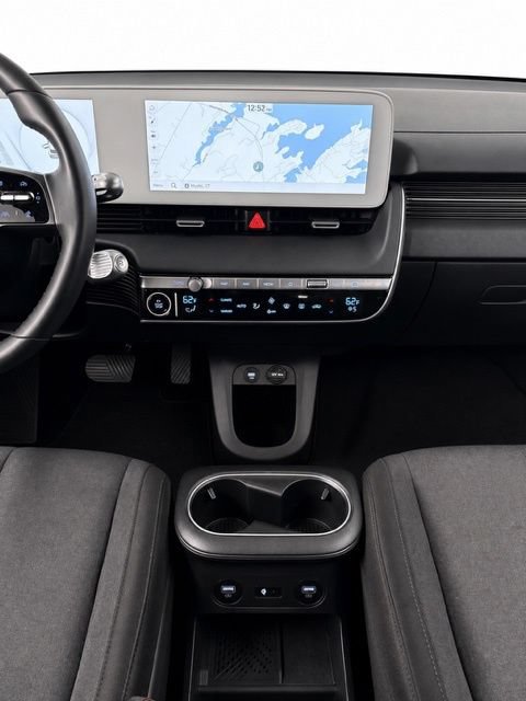 Used 2024 Hyundai Ioniq 5 SEL AWD/4WD image 28