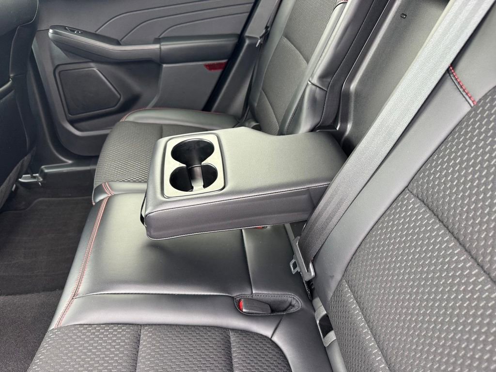 Used 2025 Ford Escape ST-Line Select AWD/4WD image 12