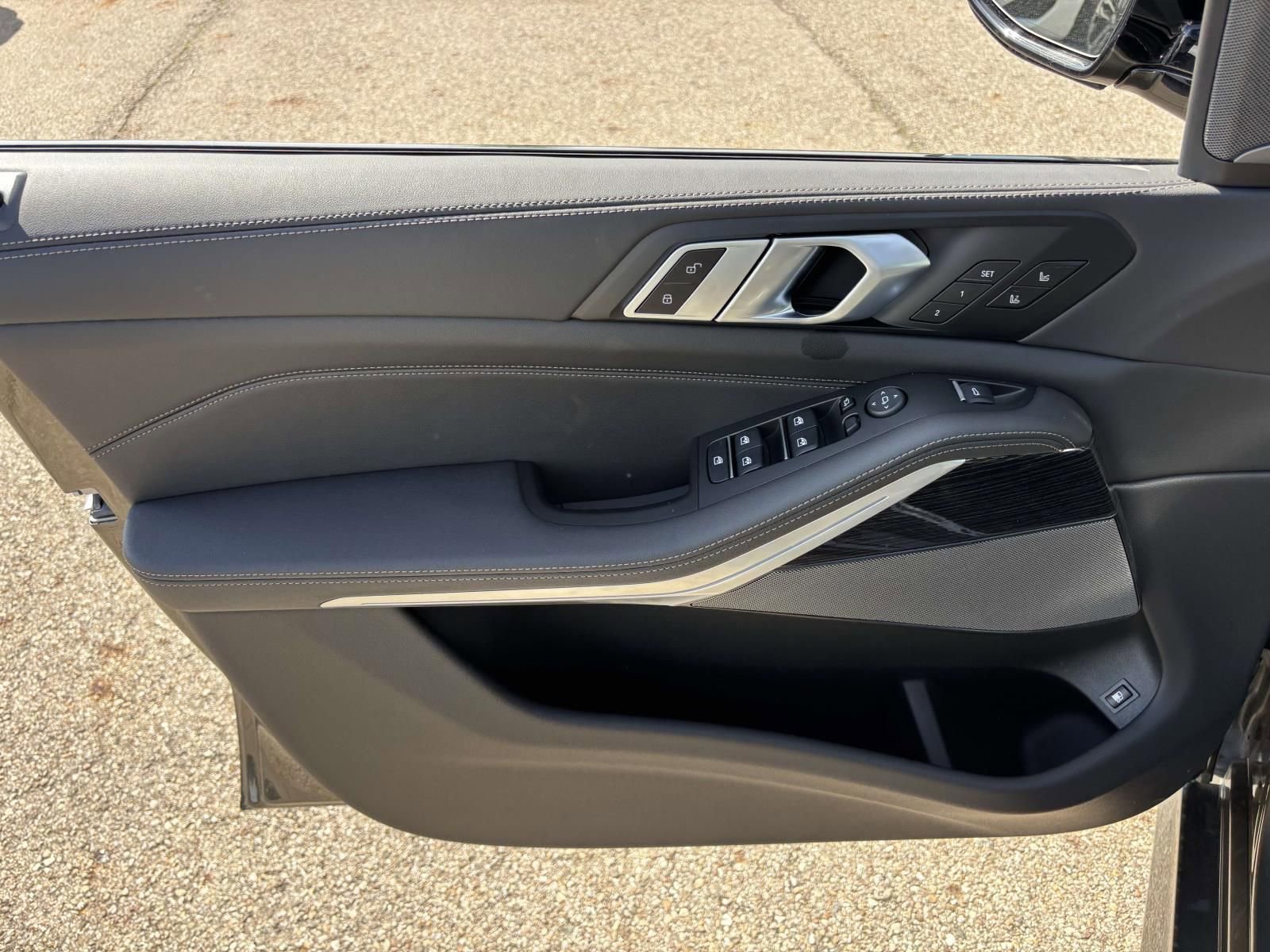 New 2026 BMW X5 xDrive50e AWD/4WD image 11