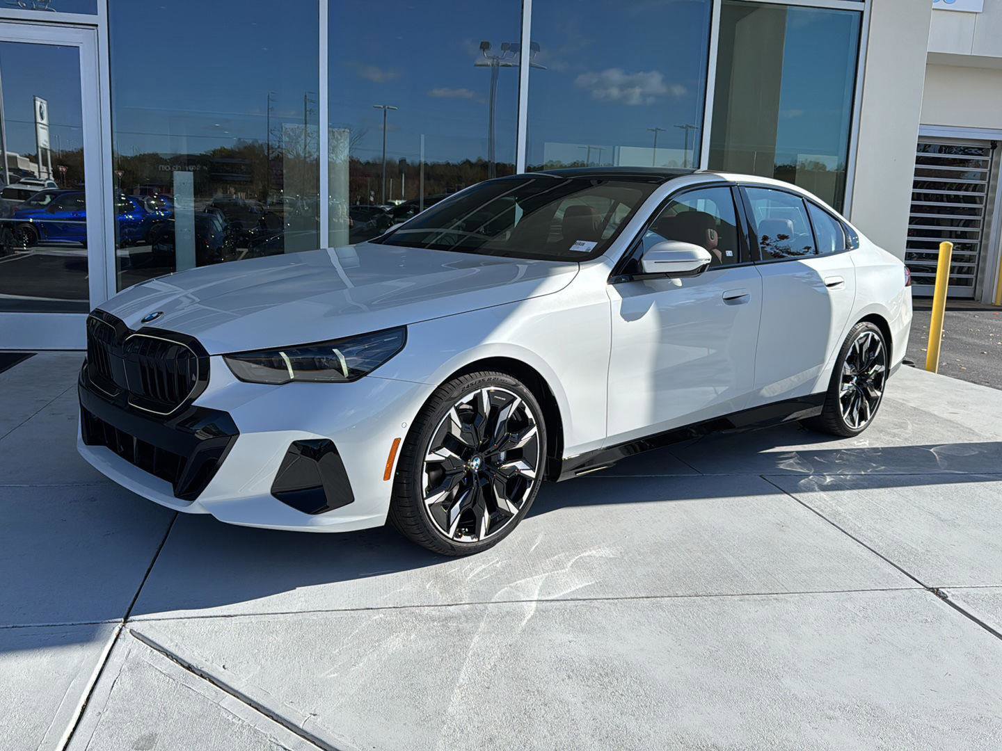 New 2026 BMW 530i w/ M Sport Package image 1