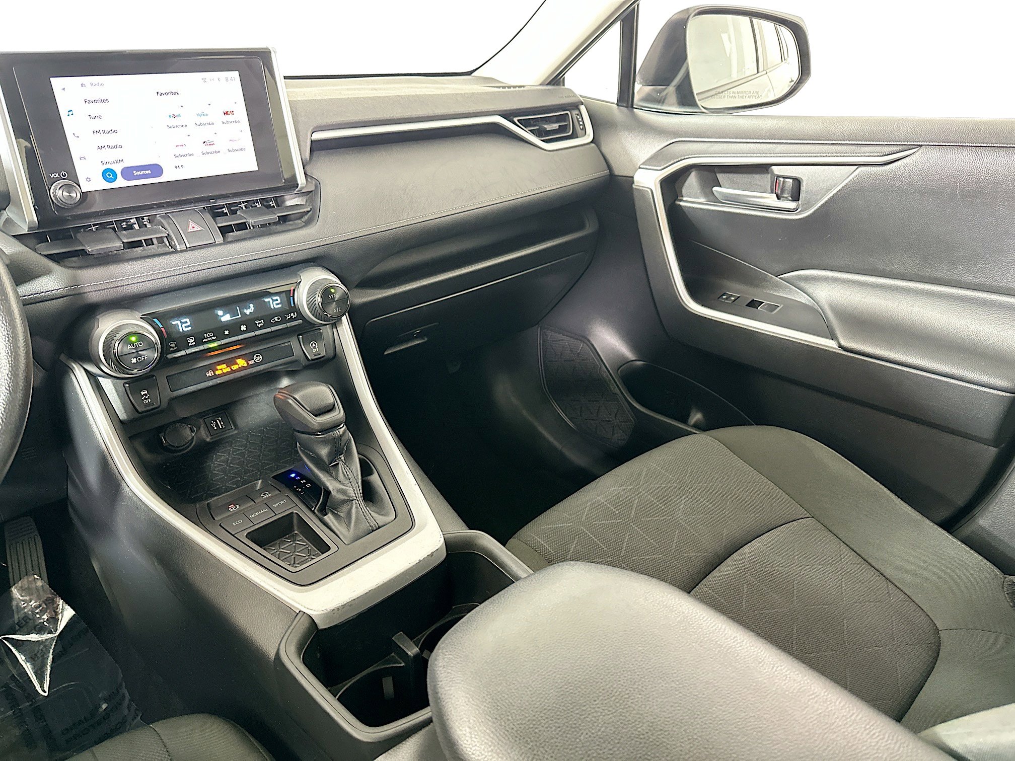 Used 2023 Toyota RAV4 XLE image 21