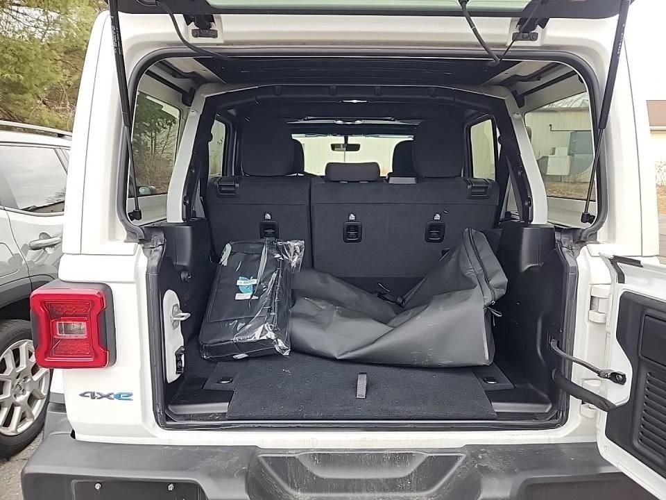 Used 2023 Jeep Wrangler Unlimited Rubicon 4xe w/ Cold Weather Group image 14