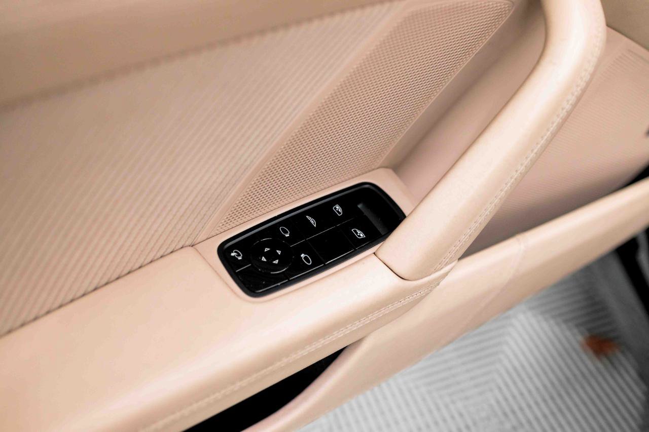 Used 2021 Porsche 911 Carrera S RWD image 32