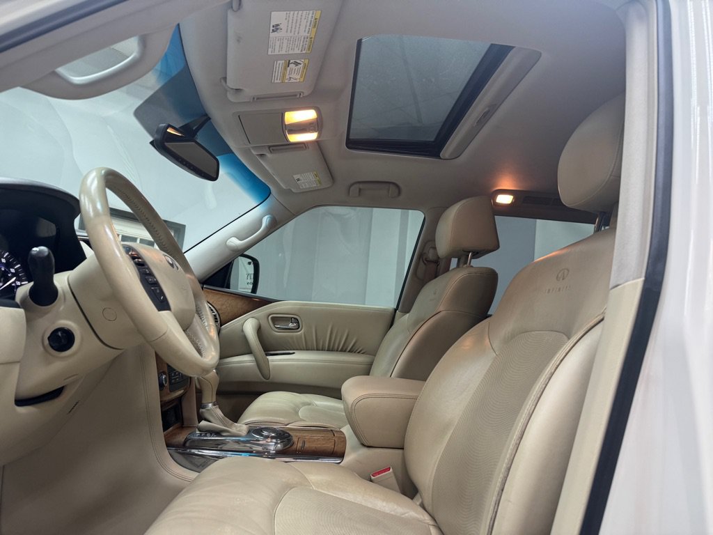 Used 2011 INFINITI QX56 2WD w/ Theater Pkg image 19
