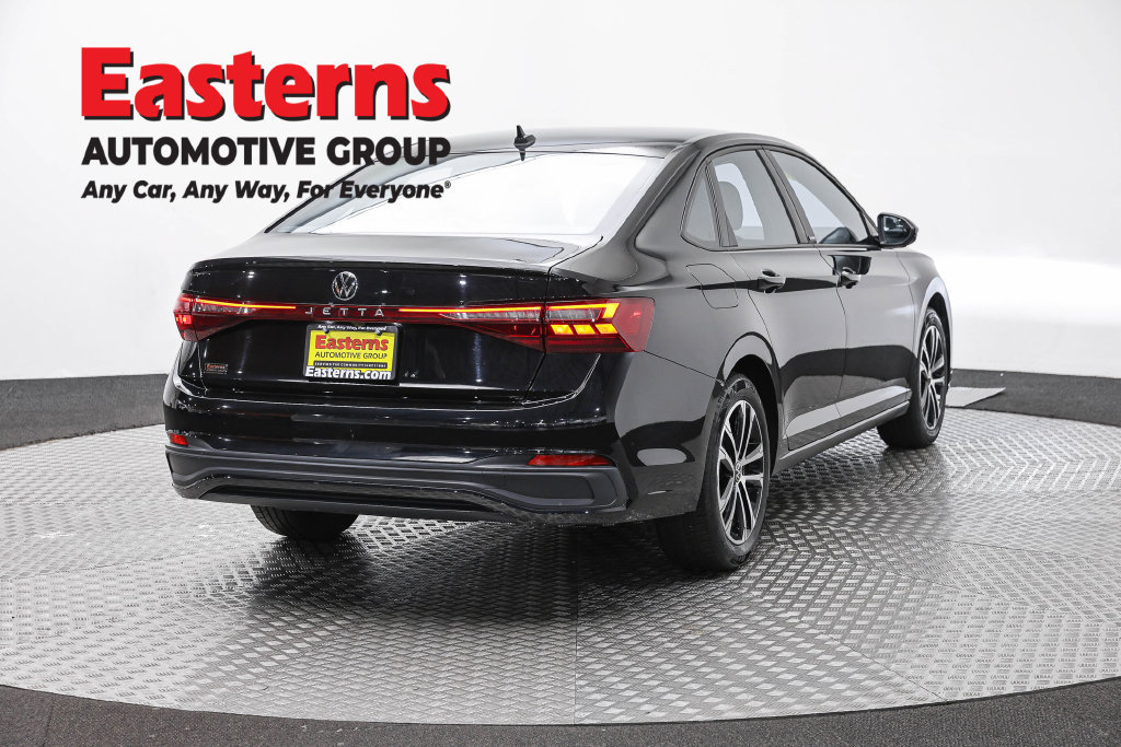 Used 2025 Volkswagen Jetta Sport FWD image 6