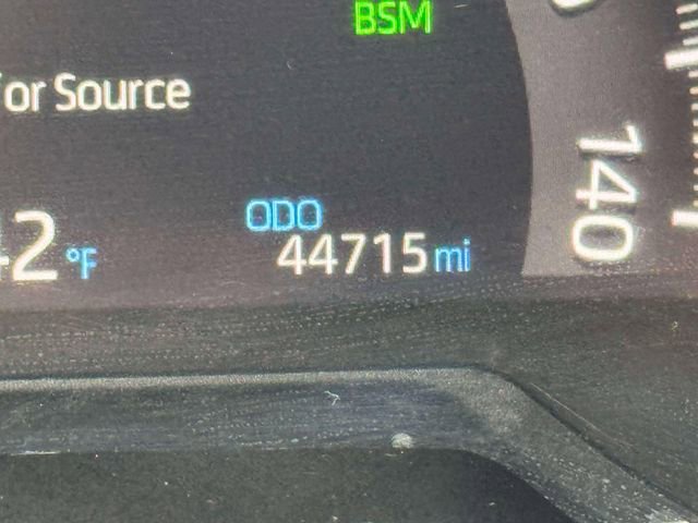 Used 2023 Toyota RAV4 AWD Hybrid image 21