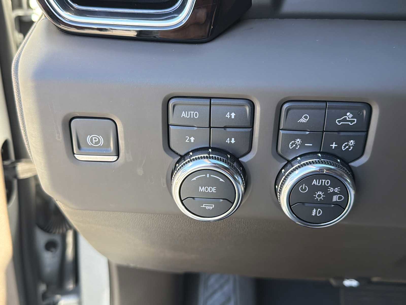 Used 2024 GMC Sierra 1500 Denali w/ Denali Reserve Package image 16