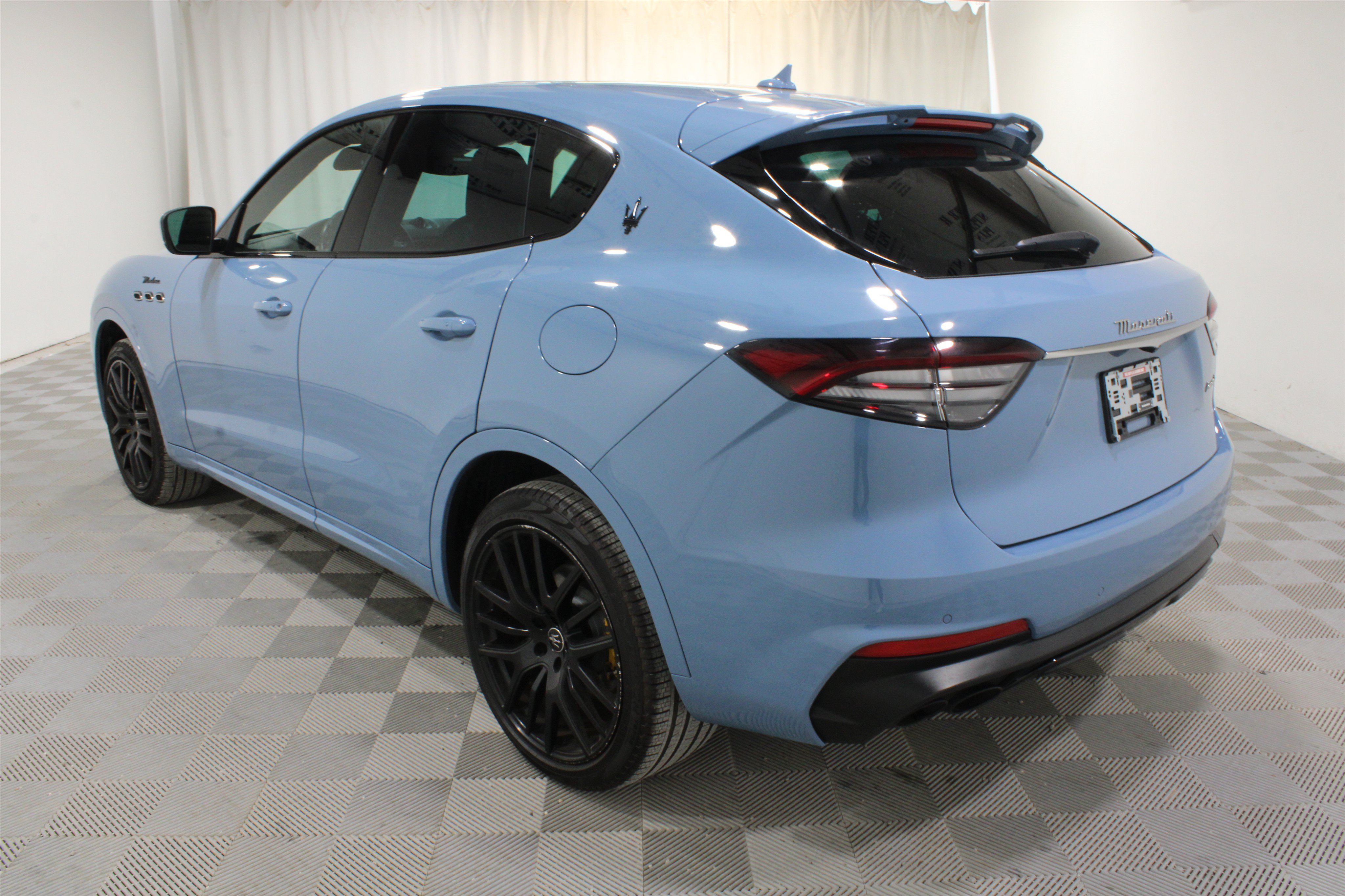 Used 2023 Maserati Levante Modena AWD/4WD image 29