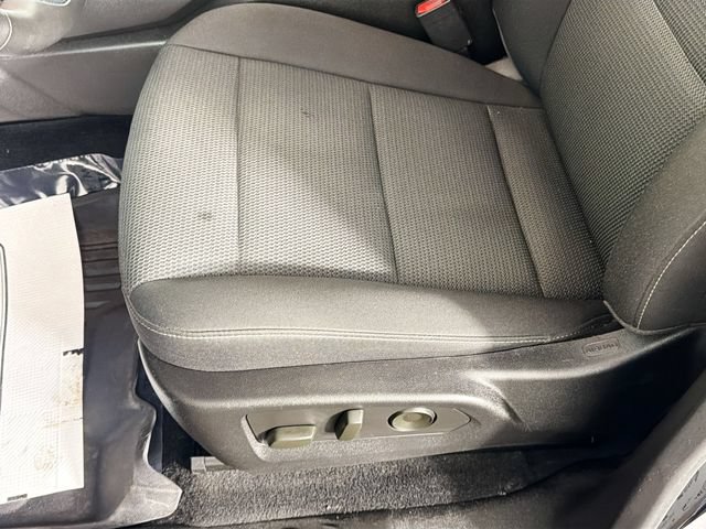 Used 2024 GMC Canyon Elevation w/ Convenience Package AWD/4WD image 18