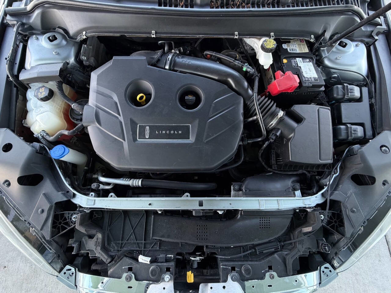 Used 2020 Lincoln MKZ AWD w/ Convenience Package image 46